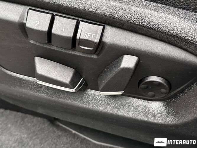 BMW X5 4.0e 49 interauto-car