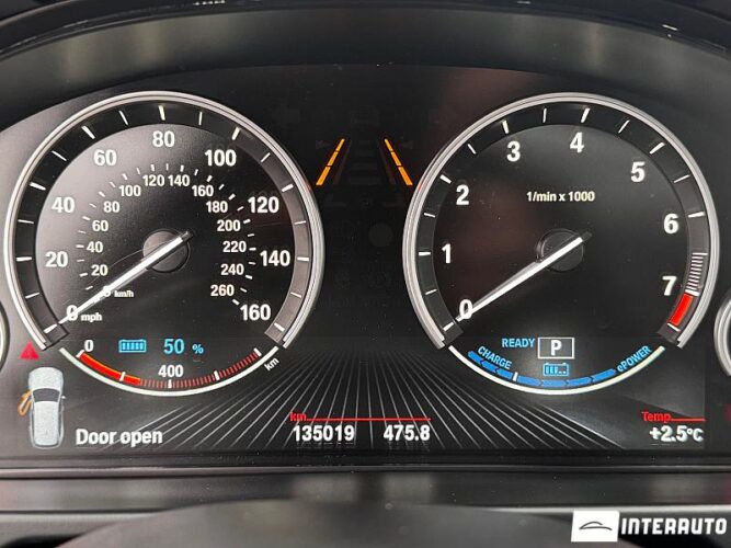 BMW X5 4.0e 42 interauto-car