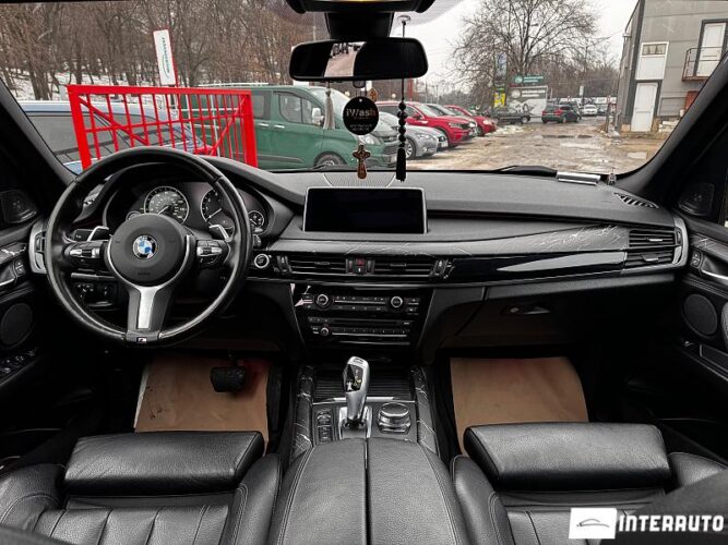BMW X5 4.0e 40 interauto-car