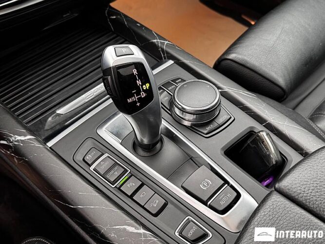 BMW X5 4.0e 45 interauto-car