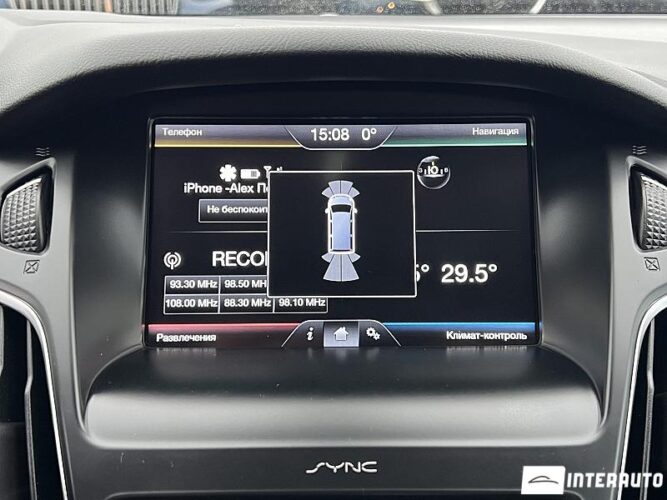 Ford Focus 41 interauto-car