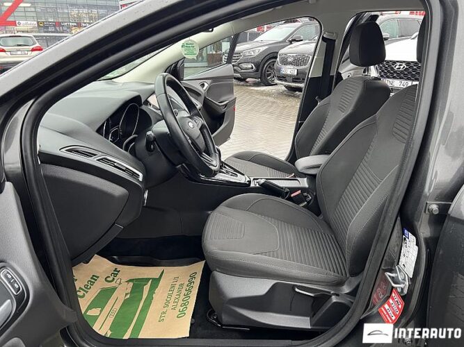 Ford Focus 36 interauto-car