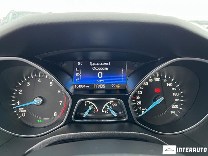 Ford Focus 39 interauto-car