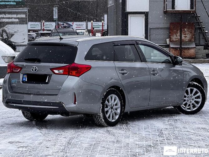 toyota Auris 2014