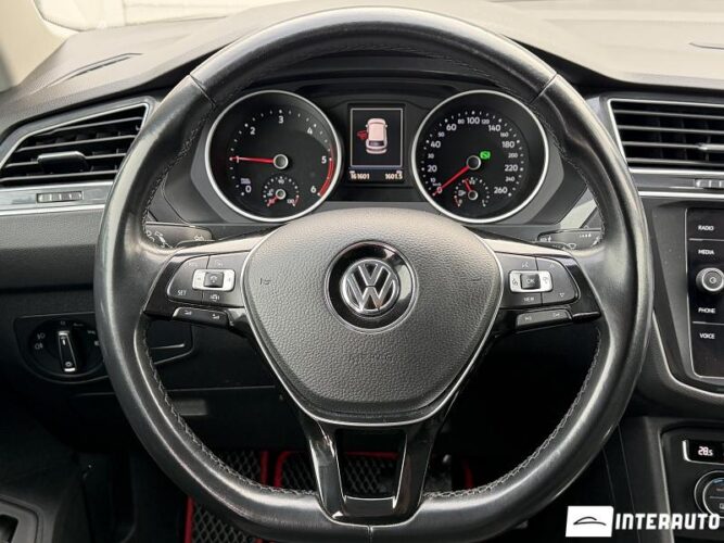 Volkswagen Tiguan 38 interauto-car