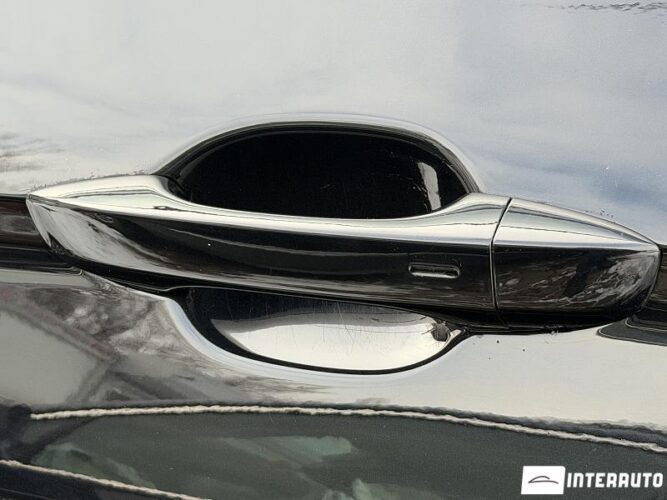 Volkswagen Tiguan 36 interauto-car