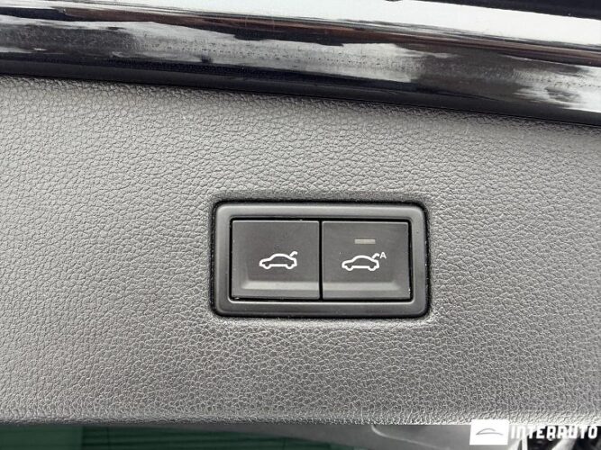 Volkswagen Tiguan 51 interauto-car