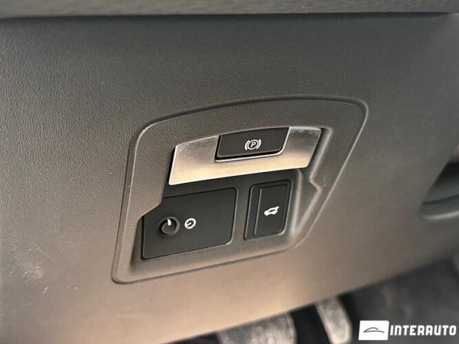 Land Rover Range Rover Velar 51 interauto-car