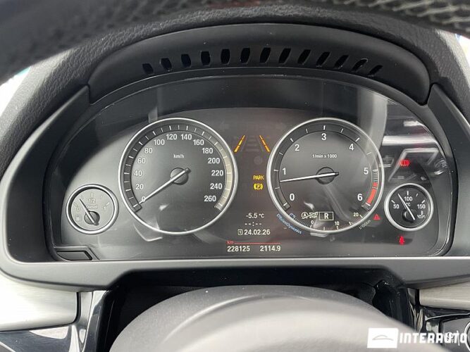 BMW X5 3.0D 44 interauto-car