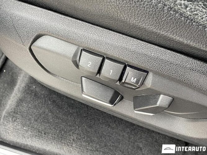 BMW X5 3.0D 39 interauto-car