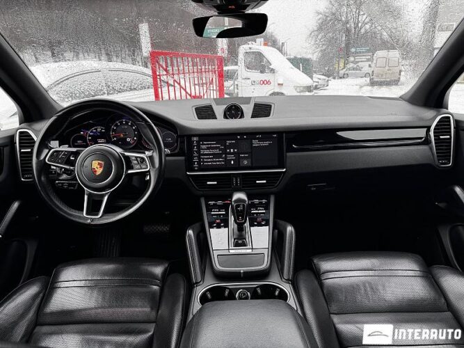 Porsche Cayenne 43 interauto-car