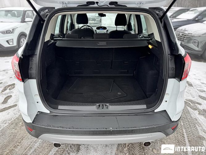 Ford Kuga 37 interauto-car