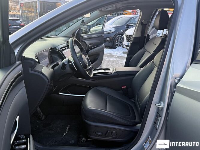 Hyundai Tucson 40 interauto-car