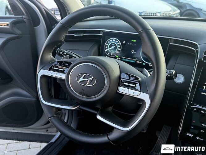 Hyundai Tucson 42 interauto-car