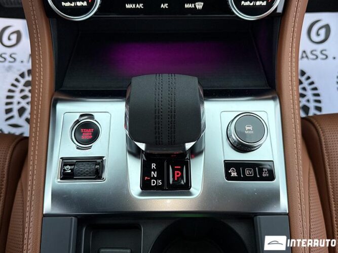 Jaguar F-Pace 44 interauto-car