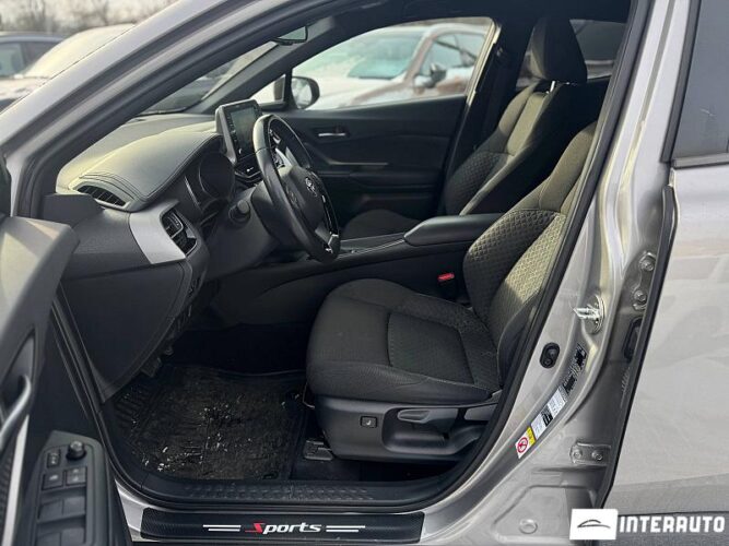 Toyota C-HR 33 interauto-car