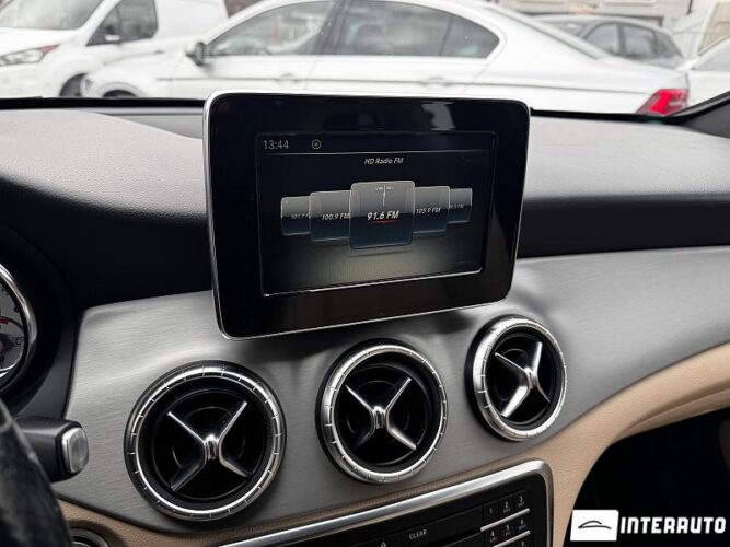 Mercedes CLA 250 41 mercedes CLA 250 2015