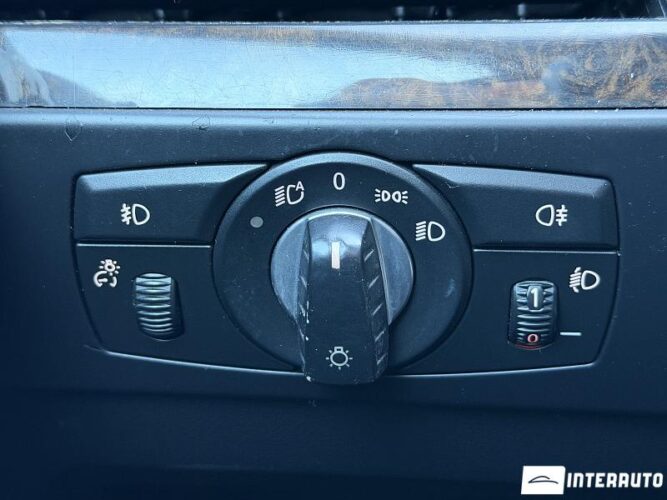 BMW 525 37 interauto-car