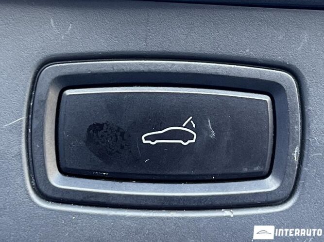 Porsche Cayenne S Hybrid 54 interauto-car