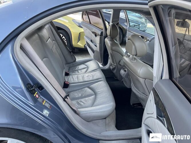 Mercedes E 220 44 interauto-car