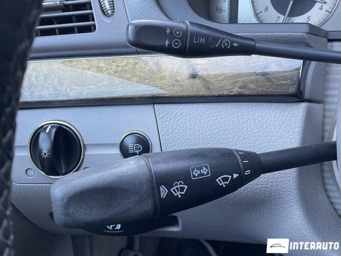 Mercedes E 220 38 interauto-car