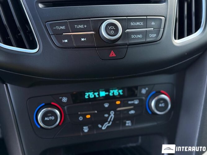 Ford Focus 40 interauto-car