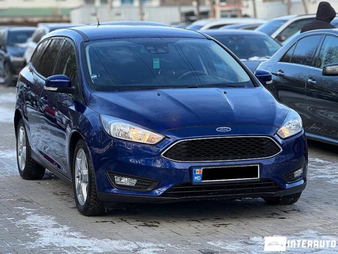 Ford Focus 32 interauto-car