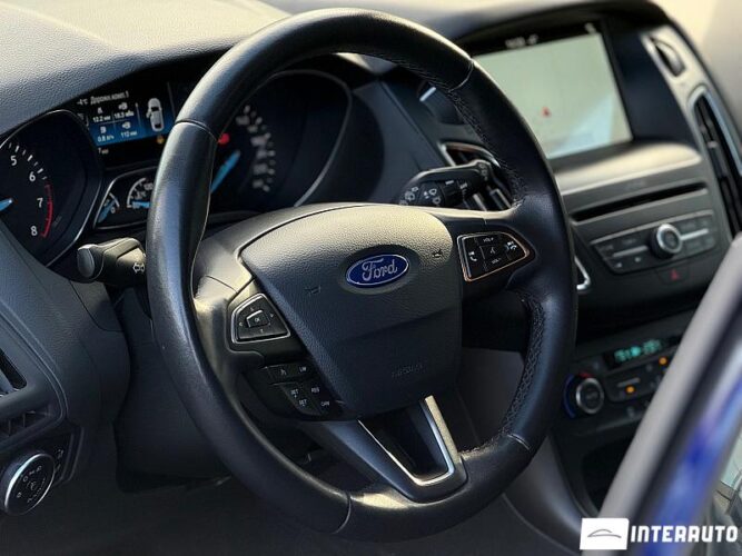 Ford Focus 36 interauto-car