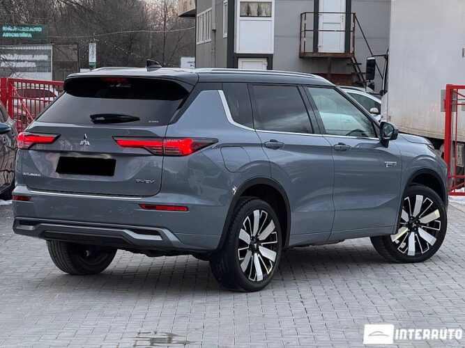 mitsubishi Outlander 2025