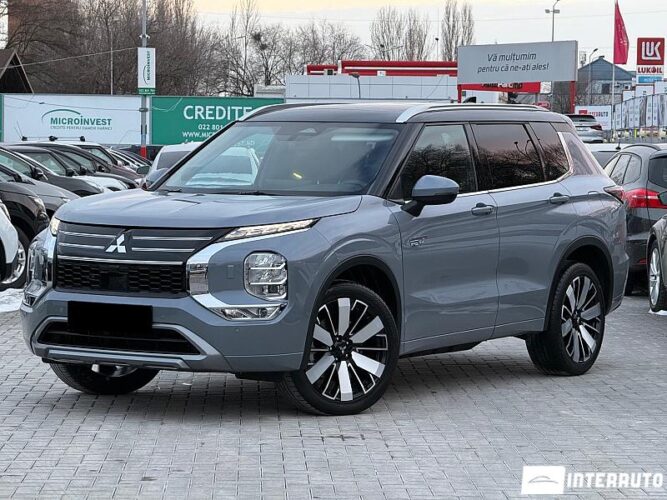 Mitsubishi Outlander 2025 doar la InterAuto
