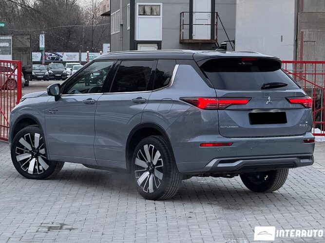 mitsubishi Outlander 2025