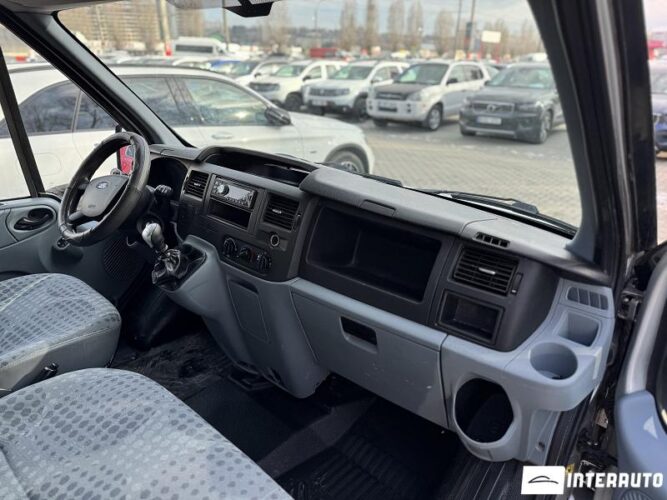 ford Transit 2011