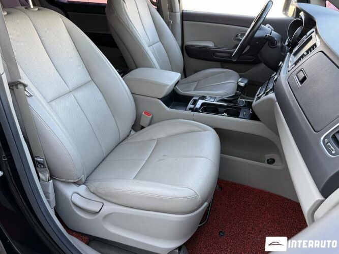 Kia Carnival 45 interauto-car