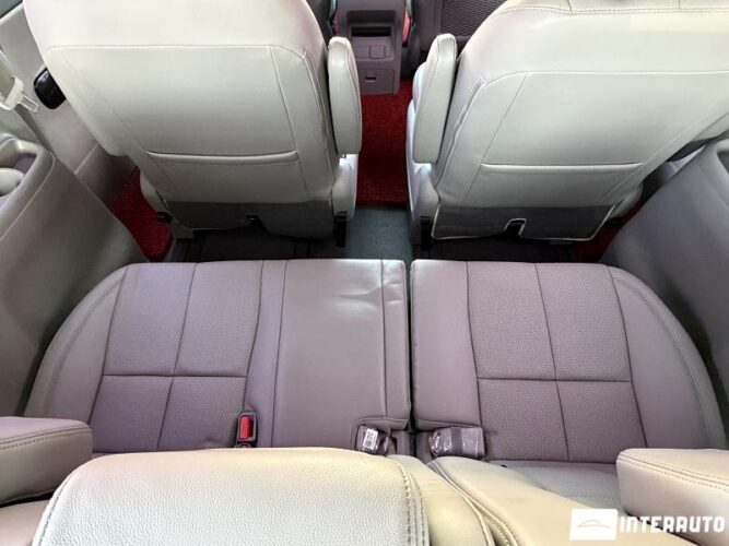 Kia Carnival 49 interauto-car