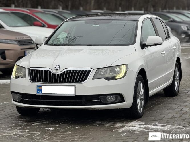 Skoda Superb 2013 doar la InterAuto