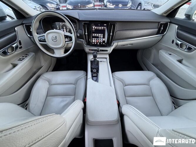 volvo V 90 Cross Country 2017