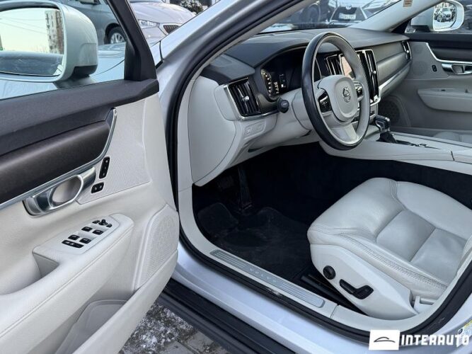 volvo V 90 Cross Country 2017