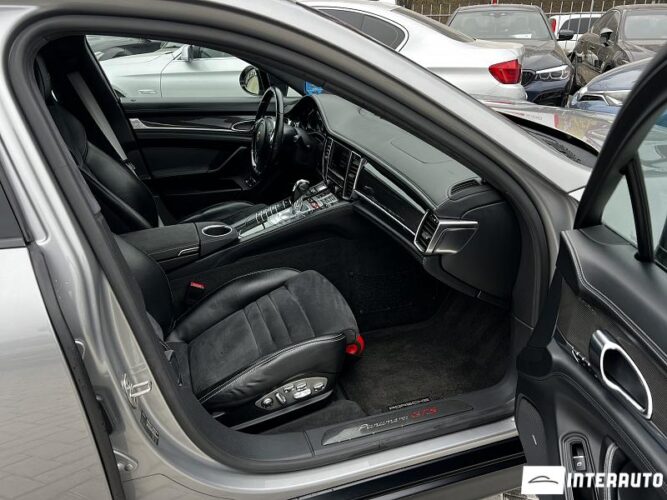 porsche Panamera GTS 2012