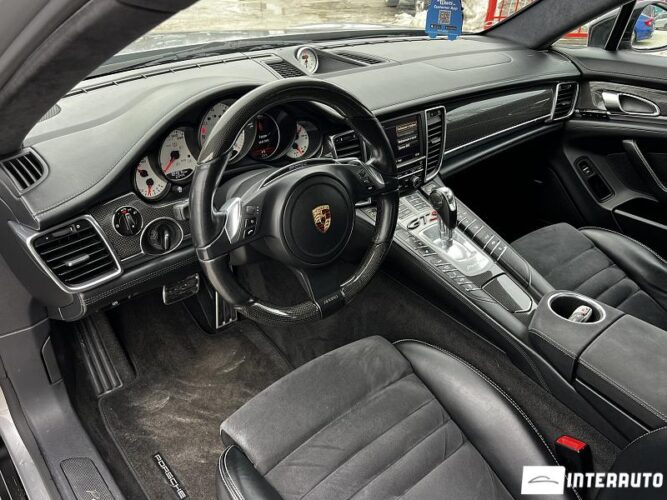 porsche Panamera GTS 2012