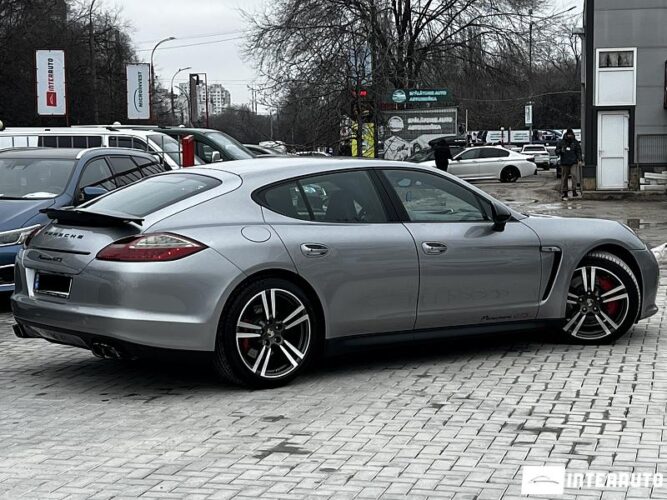 porsche Panamera GTS 2012