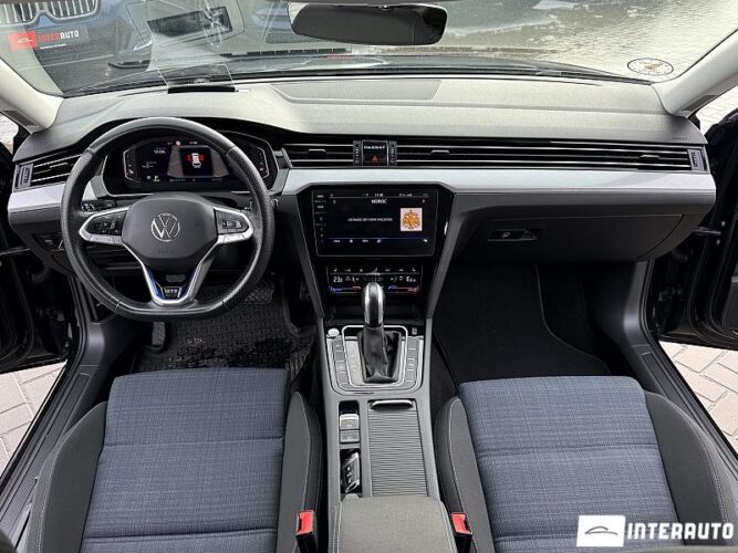 volkswagen Passat GTE 2021