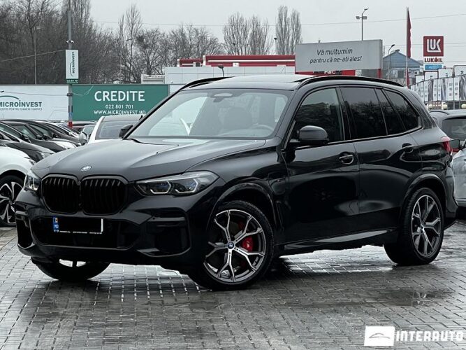 BMW X5 4.5e 2022 doar la InterAuto