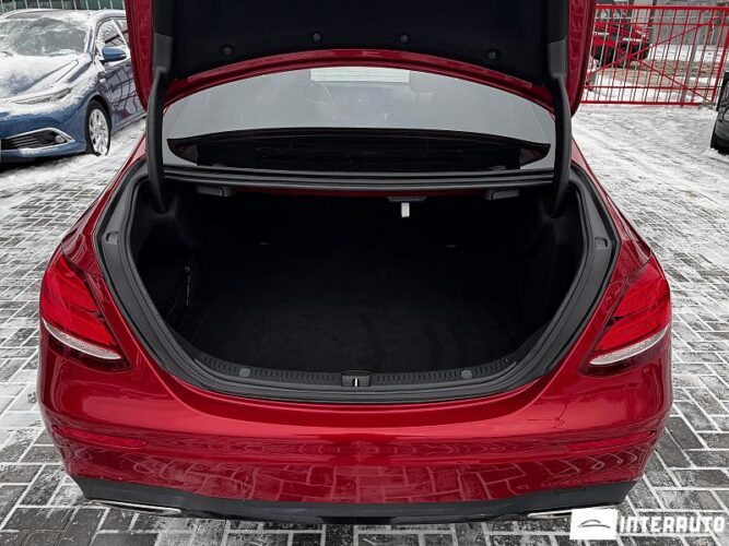 Mercedes E 300 51 mercedes E 300 2016