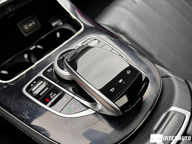 Mercedes E 300 48 mercedes E 300 2016