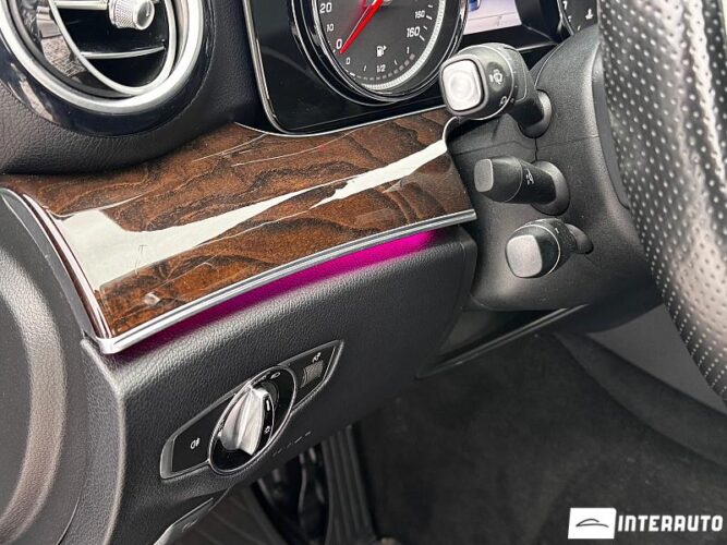 Mercedes E 300 54 mercedes E 300 2016