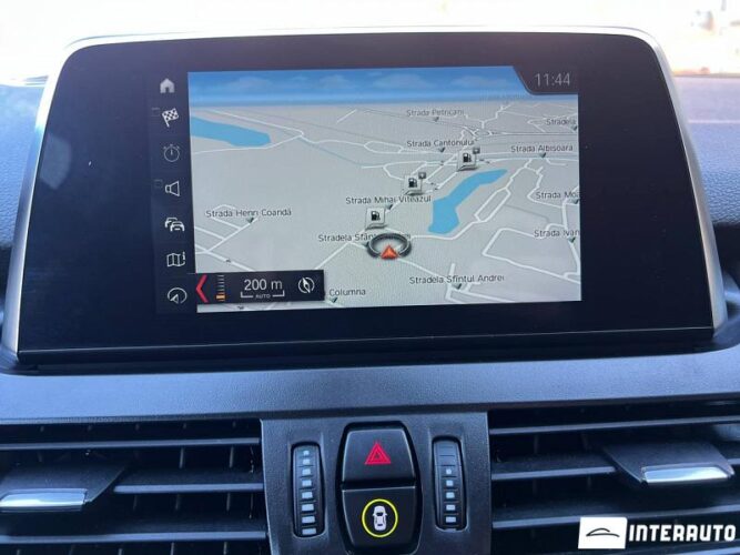 BMW 216d 44 interauto-car