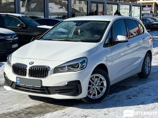 BMW 216d 36 interauto-car
