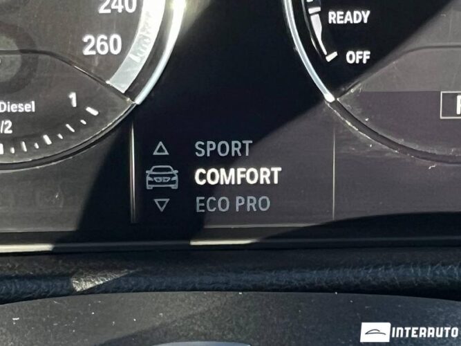 BMW 216d 43 interauto-car