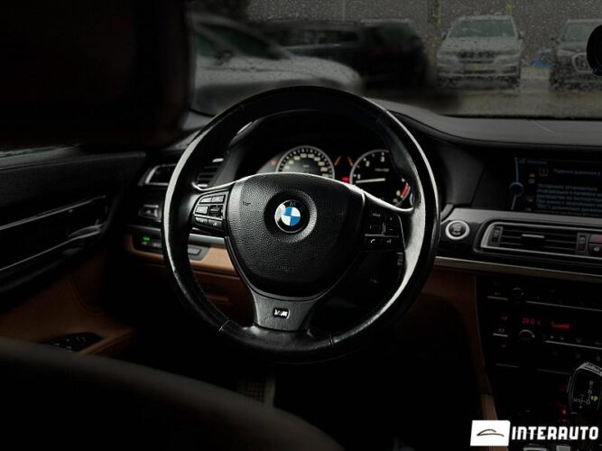 bmw 740 2011