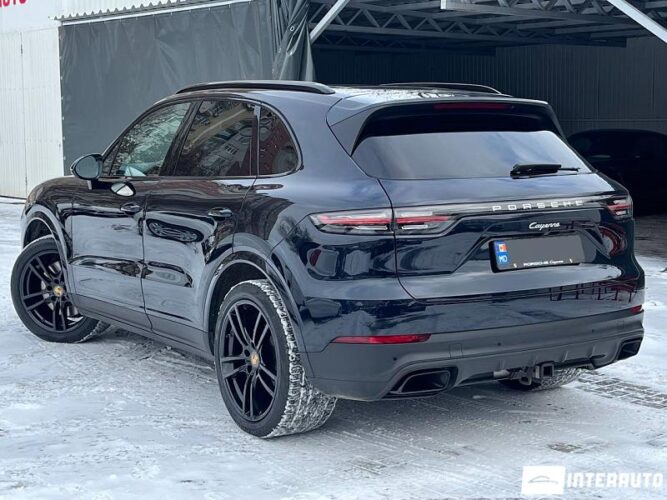 porsche Cayenne 2021